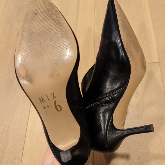 Elegant Black Women's Ankle Boots with Kitten Heels - Picture 5 of 10